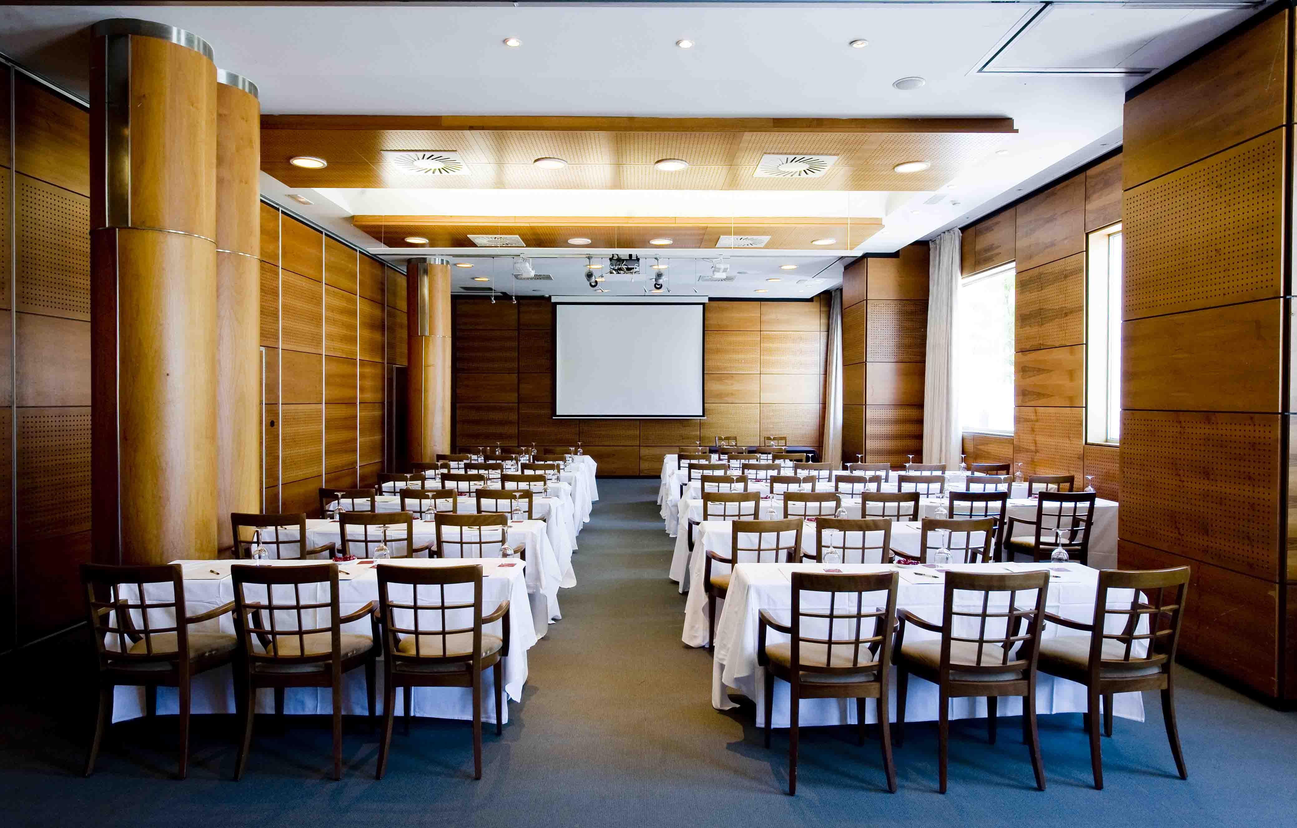 Gran Hotel Lakua Vitoria-Gasteiz Exteriér fotografie The conference room