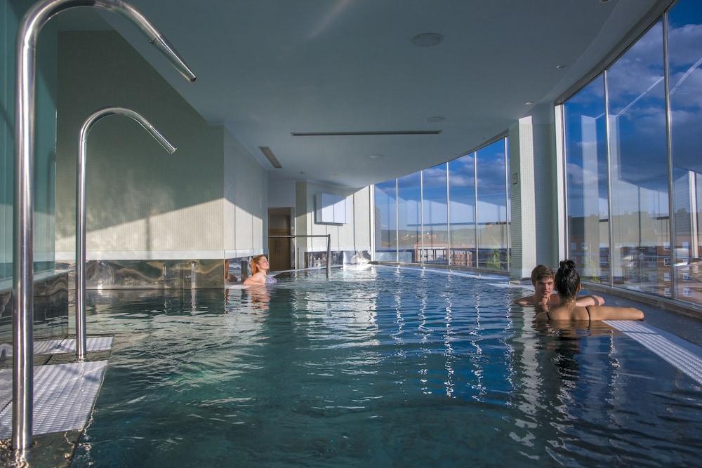 Gran Hotel Lakua Vitoria-Gasteiz Exteriér fotografie The spa at The Landmark