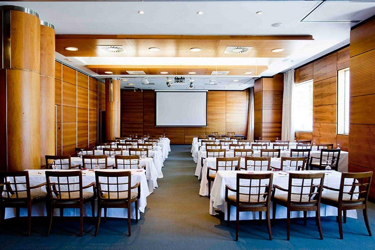 Gran Hotel Lakua Vitoria-Gasteiz Exteriér fotografie The conference room